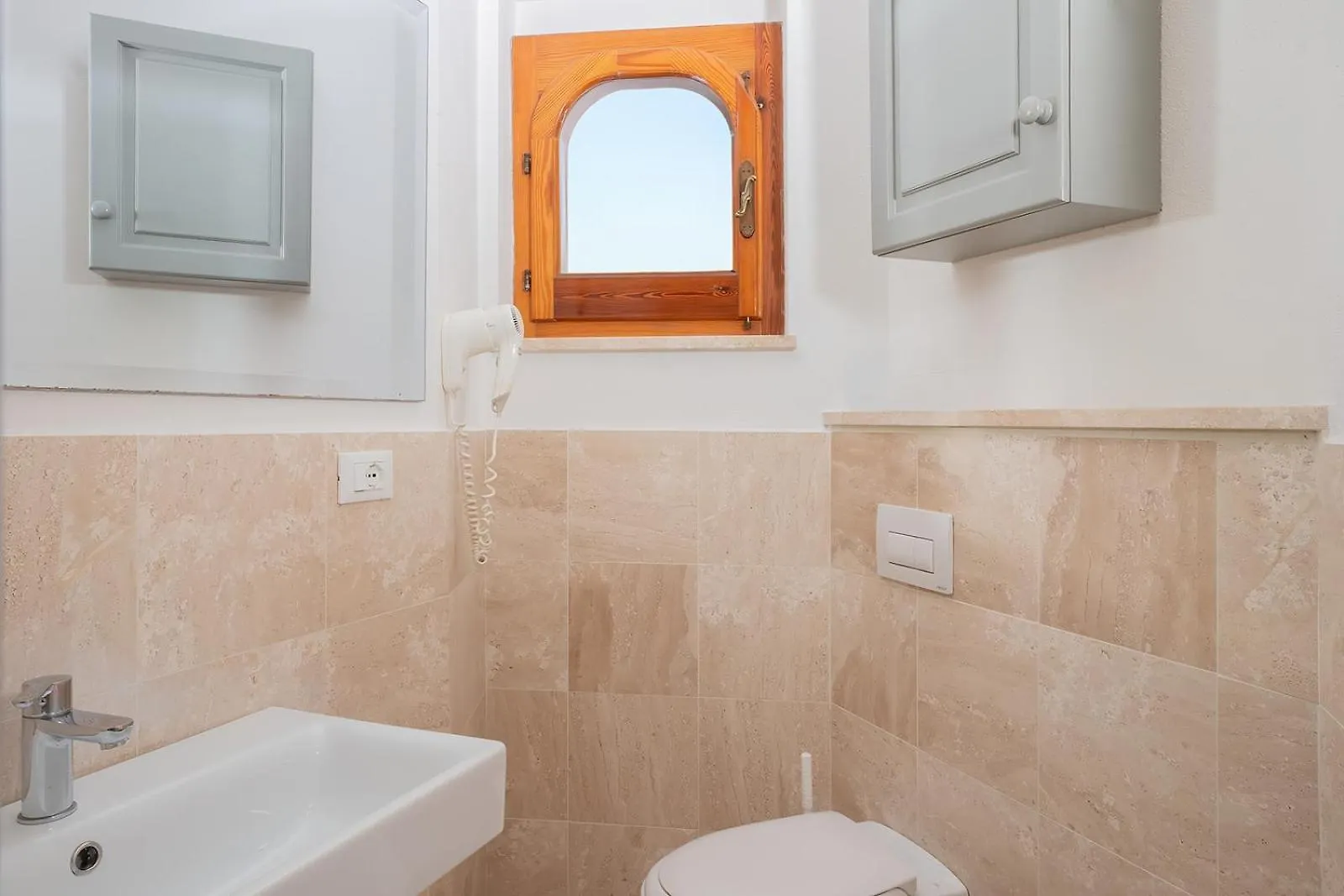 Hotel Su Barchile Orosei 3*,  Ιταλία